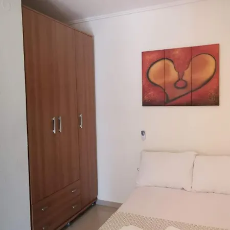 Iris Deluxe 4 Apartament *